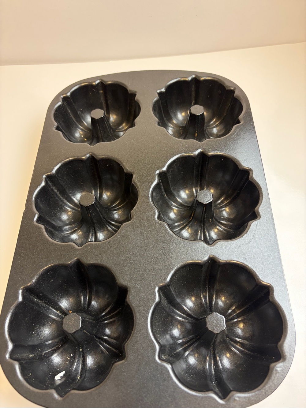 nordicware bunt muffin baking tin